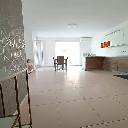 Cosy 2bed In Manikata By Homely