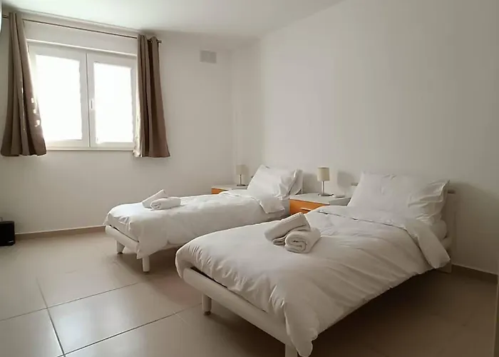 Cosy 2bed In Manikata By Homely * Mellieha